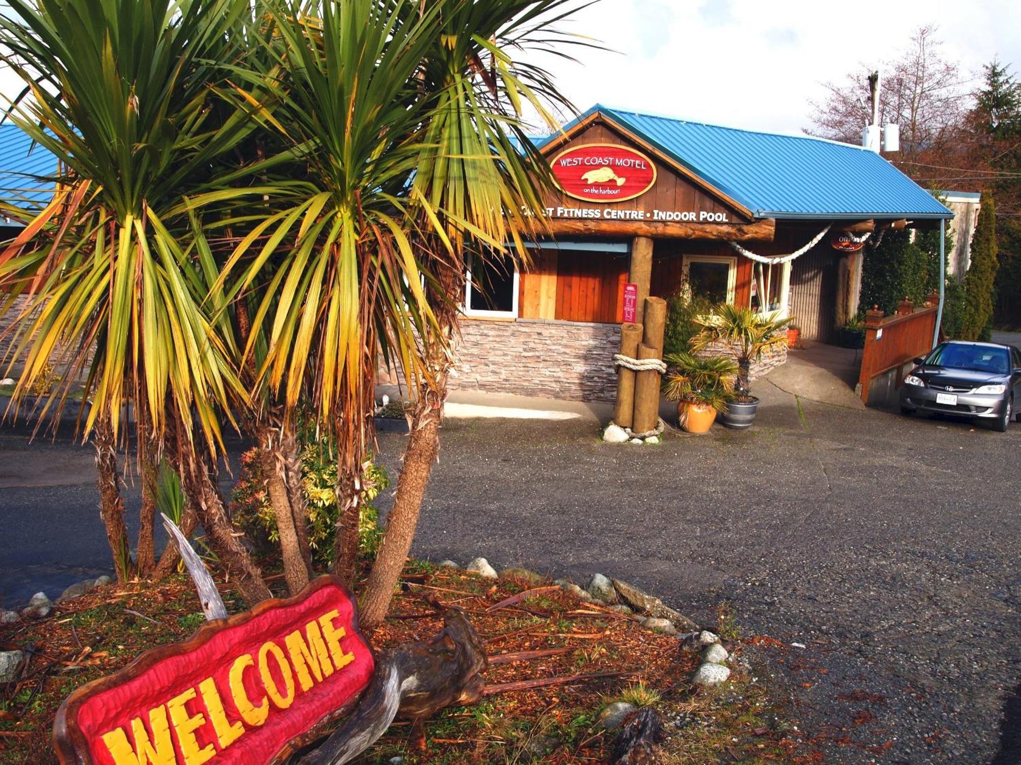 West Coast Motel On The Harbour Ucluelet Eksteriør bilde